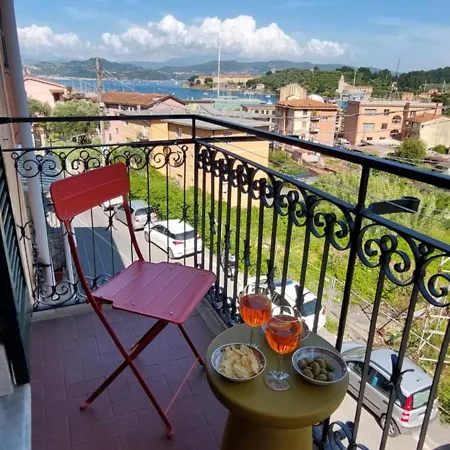 Moderno Vista Mare, Con Parcheggio Privato