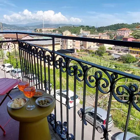 Apartament Moderno Vista Mare, Con Parcheggio Privato *