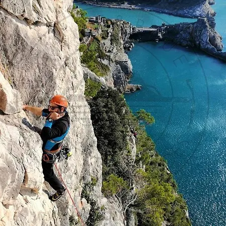 Appartamento Moderno Vista Mare, Con Parcheggio Privato