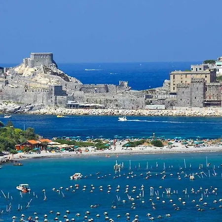 Appartamento Moderno Vista Mare, Con Parcheggio Privato *