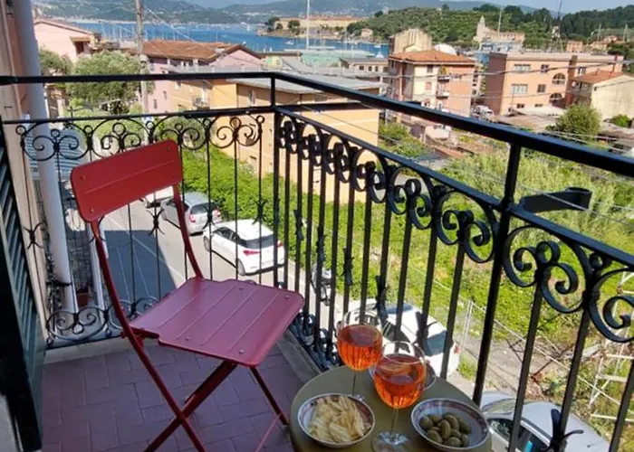 Moderno Vista Mare, Con Parcheggio Privato